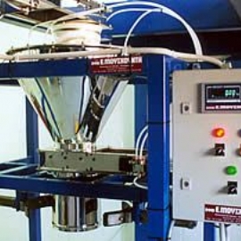 Ανοξείδωτο Ενσακκιστικό βιομηχανίας αλεύρων με συρραπτική μηχανή (OLYMPIC FOODS)